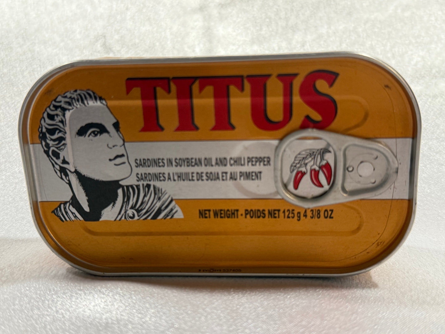 TITUS - SARDINES IN SOYBEAN OIL AND CHILI PEPPER 125g
