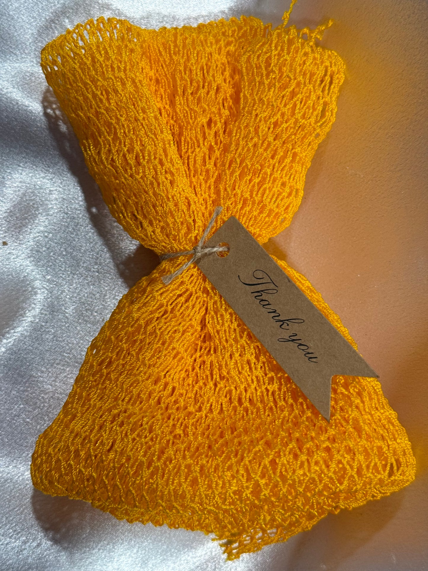 SHORT AFRICAN NET BATH SPONGE / YELLOW